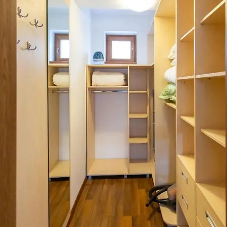 Apartament Nataly Mamaia Nord דירה *